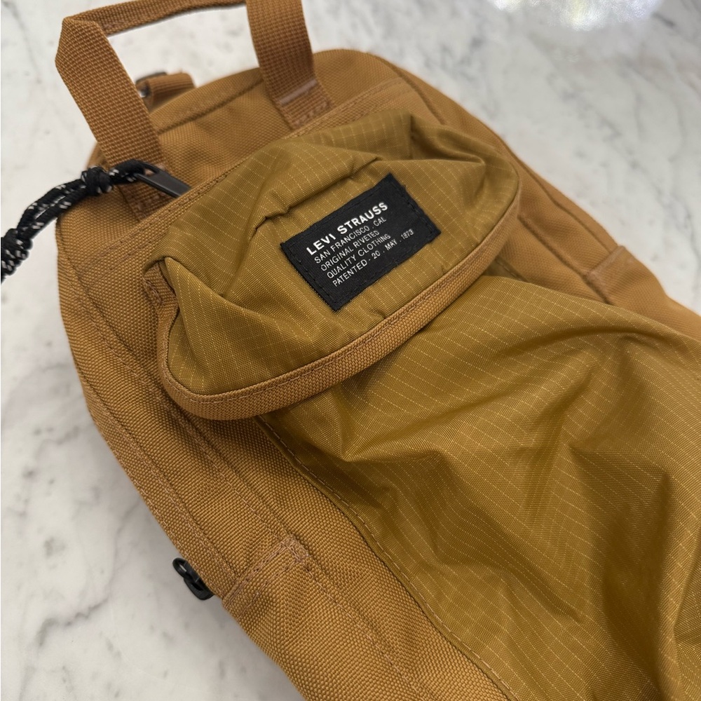 NEW Levi’s L Pack 2.0 Sling Khaki Brown Men’s Tactical Crossbody Bag Military - Picture 5 of 6